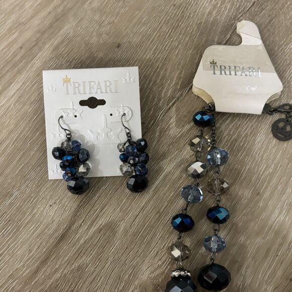 Trifari NOS Crystal Bead Necklace & Earrings Set - Cool Winter Blue Gray 18" - Picture 11 of 11